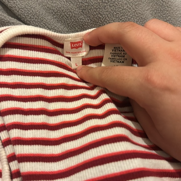 levi’s | maroon and pink striped long sleeve tee - Picture 6 of 8